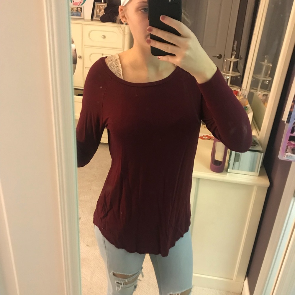 Soft and sexy American eagle maroon long sleeve